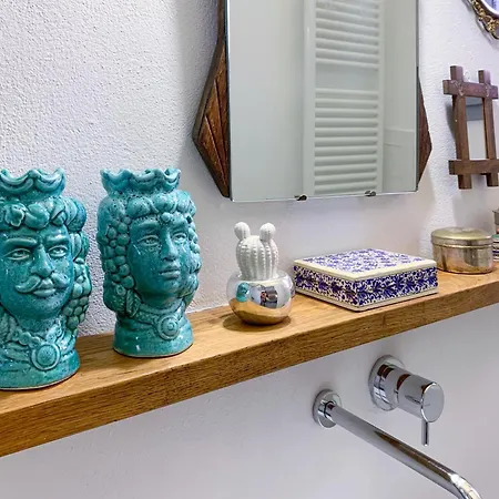 Ceramics And Charm Station - Meryggiare *